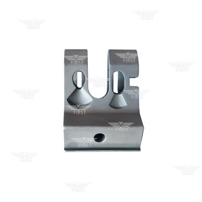 Κεφαλή οδηγού κλωστής μηχανής ραψίματος Aster 150/160 και σταυρωτός οδηγός κλωστής, παλαιού τύπου